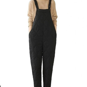 여S 블랙 누빔 멜빵 바지 이미지