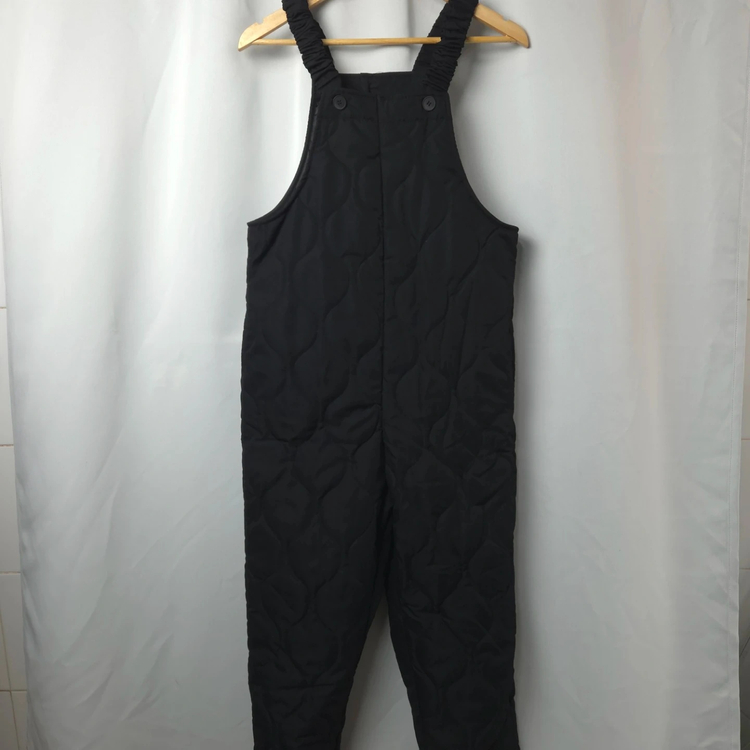 여S 블랙 누빔 멜빵 바지 이미지