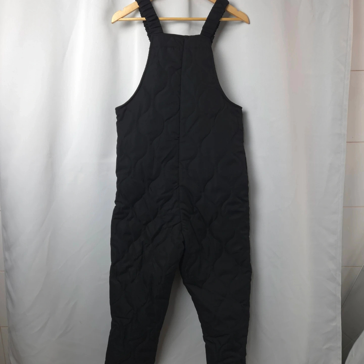 여S 블랙 누빔 멜빵 바지 이미지