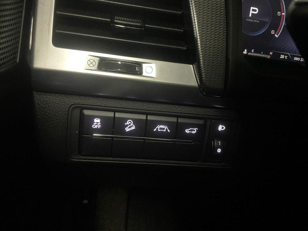 올 뉴 렉스턴 디젤 2.2 4WD 프레스티지 중고차 27772km 완전무사고 짧은키로수 A급상태 이미지