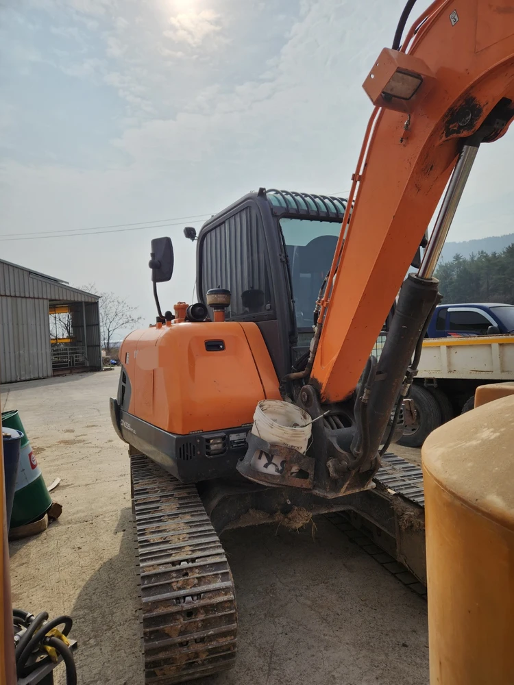 두산 02 굴삭기 DX55MT-5L 2021년식 5400시간 가동 회링,집게 장착 장비~! 이미지