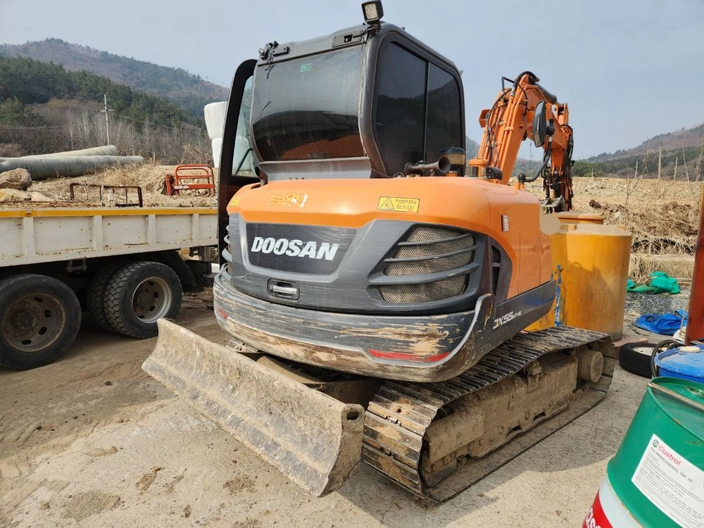 두산 02 굴삭기 DX55MT-5L 2021년식 5400시간 가동 회링,집게 장착 장비~! 이미지