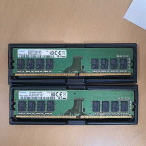 DDR4 8GB 메모리 2개 세트 이미지