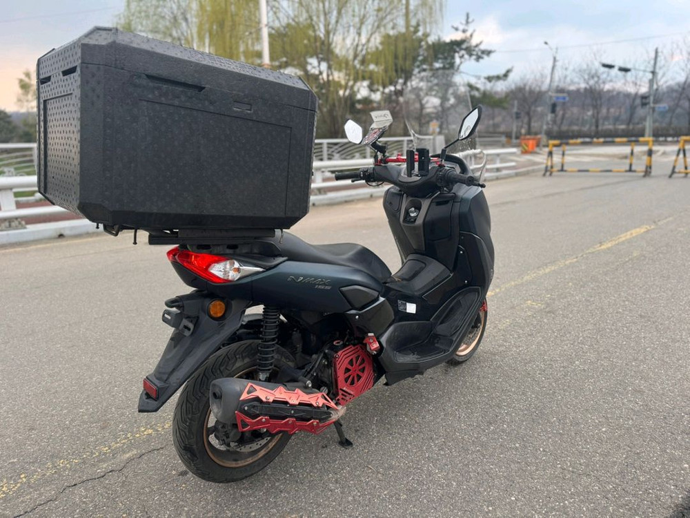 야마하 nmax155 22년 배달풀셋팅 팝니다 이미지