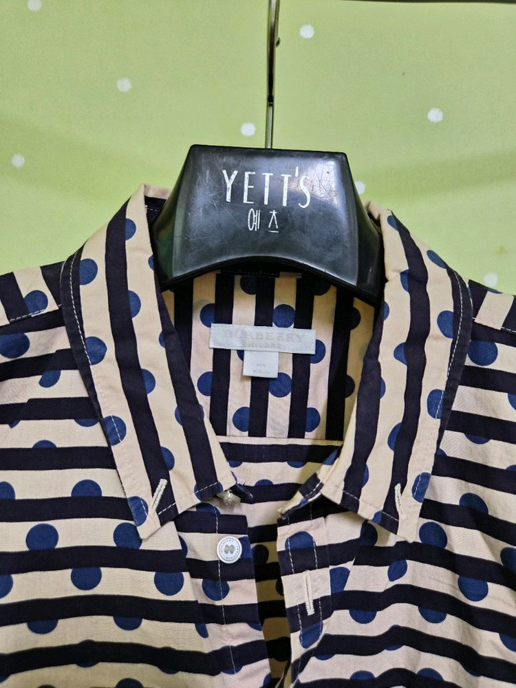 버버리 칠드런 스트라이프 도트 셔츠14y(반가슴44)상태최상 택포29000 이미지