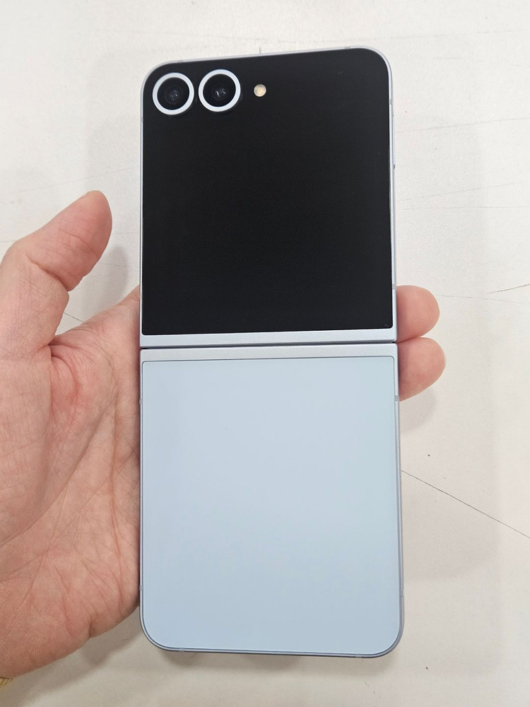 갤럭시Z플립6 256GB 블루 이미지