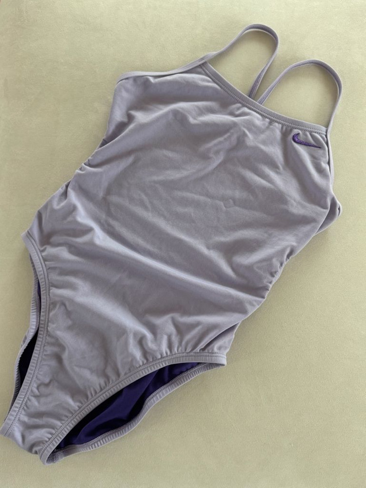 나이키 메탈릭 컷아웃 하이드레인저 30 이미지