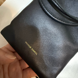 만수르가브리엘 폰백 이미지