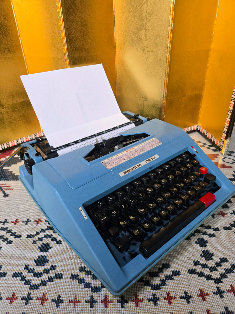 marathon 1000 DLX 타자기 이미지