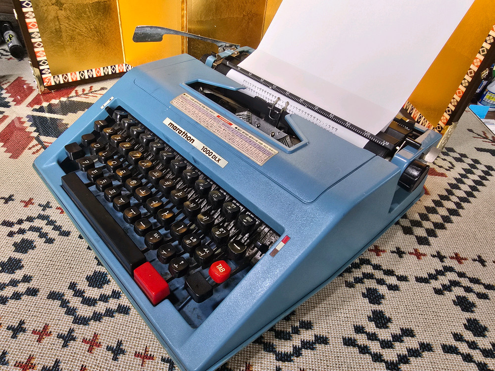 marathon 1000 DLX 타자기 이미지