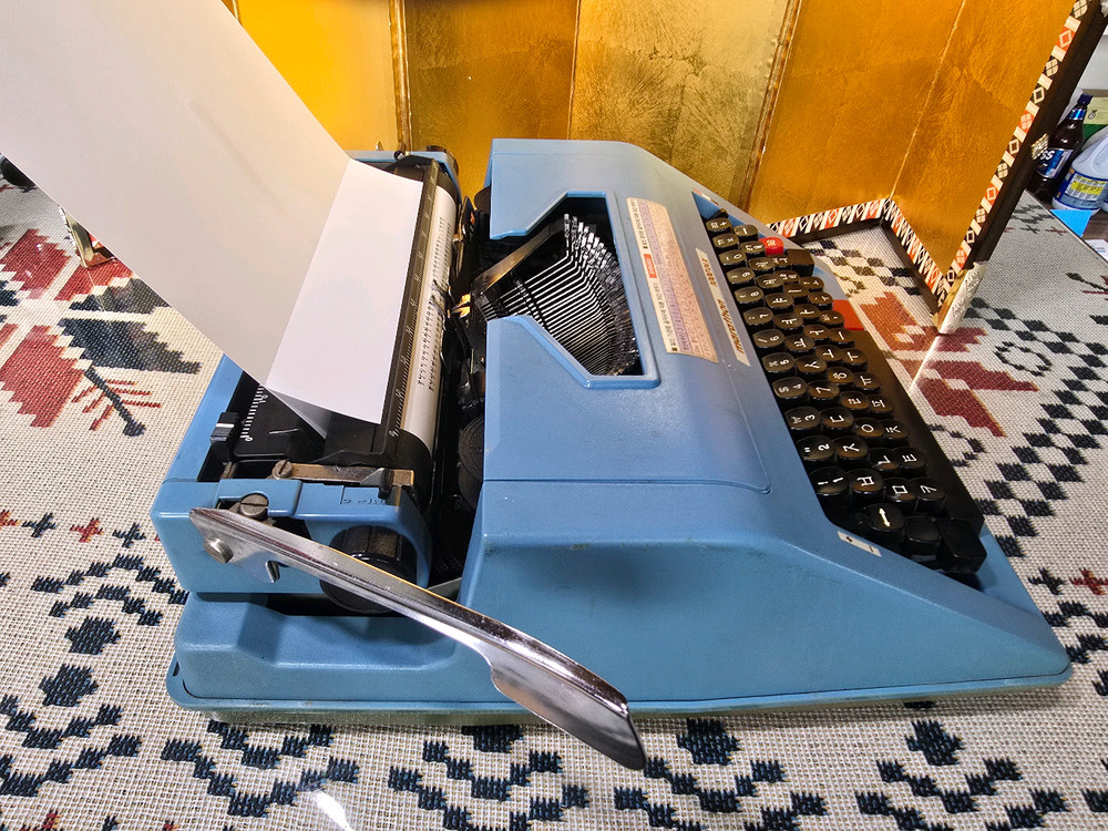 marathon 1000 DLX 타자기 이미지