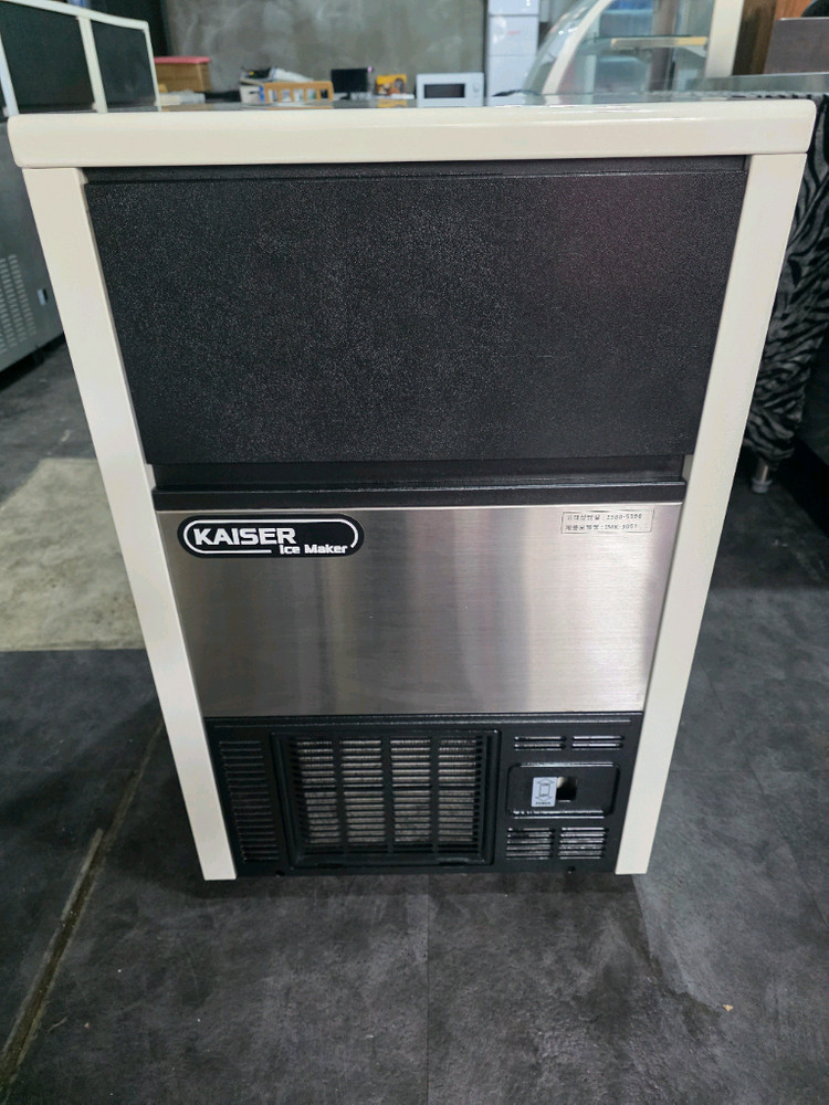 카페사용 카이저50키로 제빙기(공냉식) 판매합니다 이미지