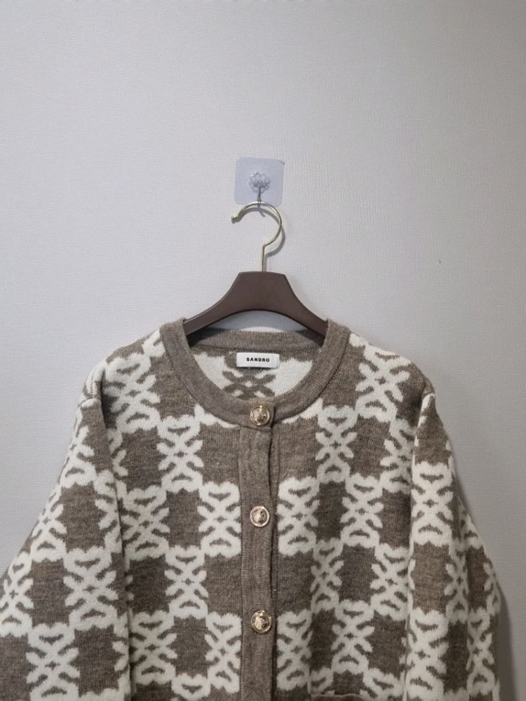 산드로 SANDRO 니트 가디건 2사이즈 자가드 패턴 금장버튼 이미지