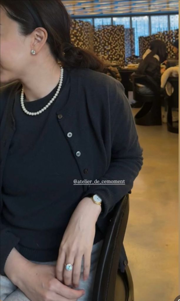 스와니에 캐시미어 니트 가디건 네이비, 쎄모먼 이미지