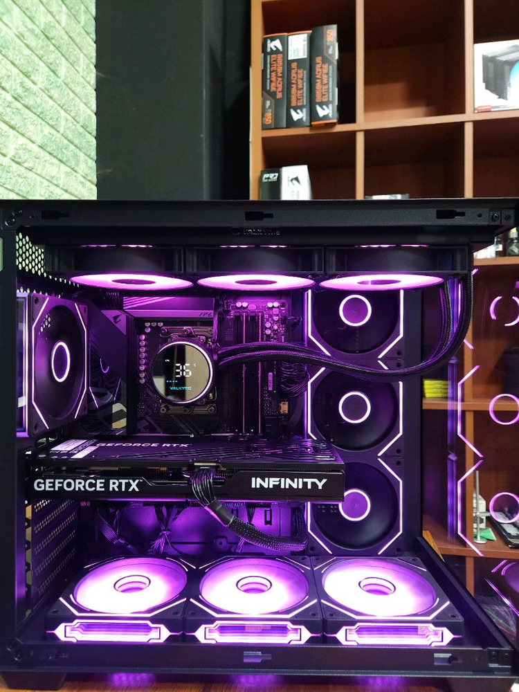 미사용 ) 9800X3D & RTX5070 게이밍 컴퓨터 PC 이미지