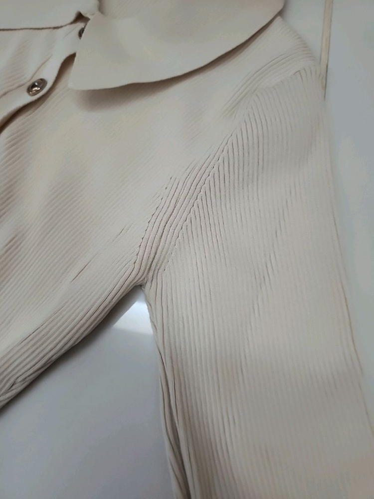 23만원짜리 백화점 브랜드 로로시크 언발란스 골드버튼 슬림핏 A라인 골지니트원피스 이미지