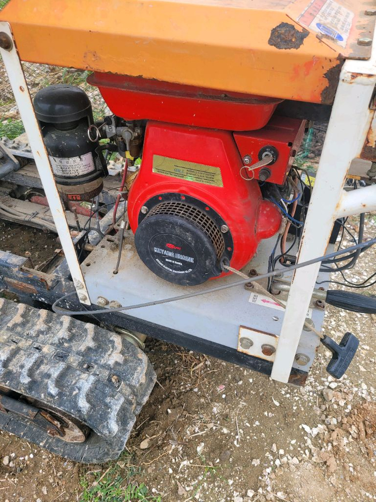 동력 궤도운반차 이미지