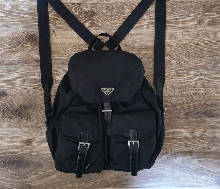 (마지막 가격)프라다 백팩 미듐 가방크로스백숄더백테수토호보백구찌루이비통디올셀린느샤넬생로랑에르메스아바백버킷백 이미지