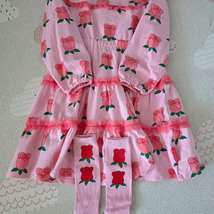 (미착용) 베베드피노 로즈 튜튜 프릴 원피스130+니삭스120세트 이미지