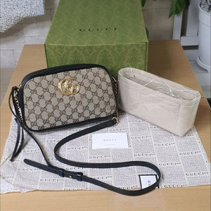 구찌 마몬트 크로스백/숄더백 새상품급 정품(감정O)구찌프라다루이비통디올고야드샤넬셀린느보테가생로랑발렌시아가버버리가방 이미지