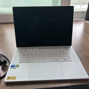 ASUS ROG Zephyrus G16 GU605 모델 게이밍 노트북 이미지