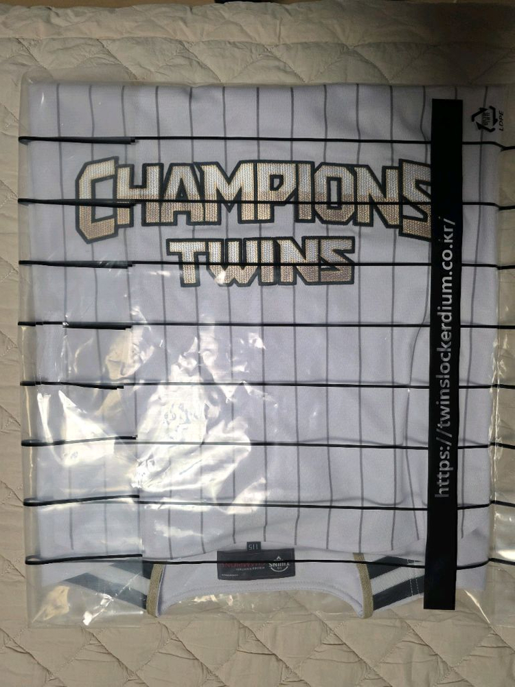 LG 2025 통합우승 유니폼 115 홍창기 자수마킹 미개봉 이미지