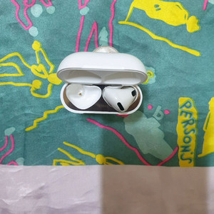 에어팟 4세대 본체 오른쪽 (무료배송) 이미지