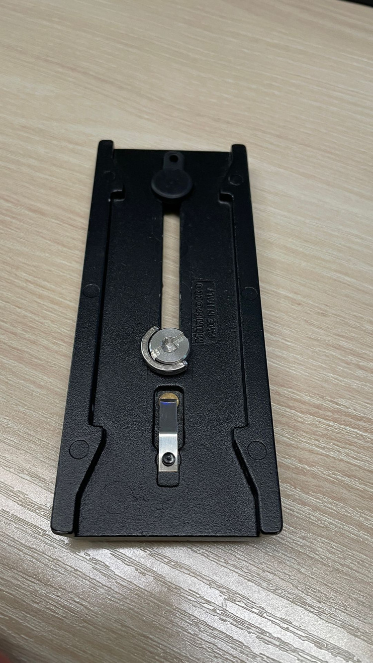 맨프로토 비디오헤드 플레이트 이미지