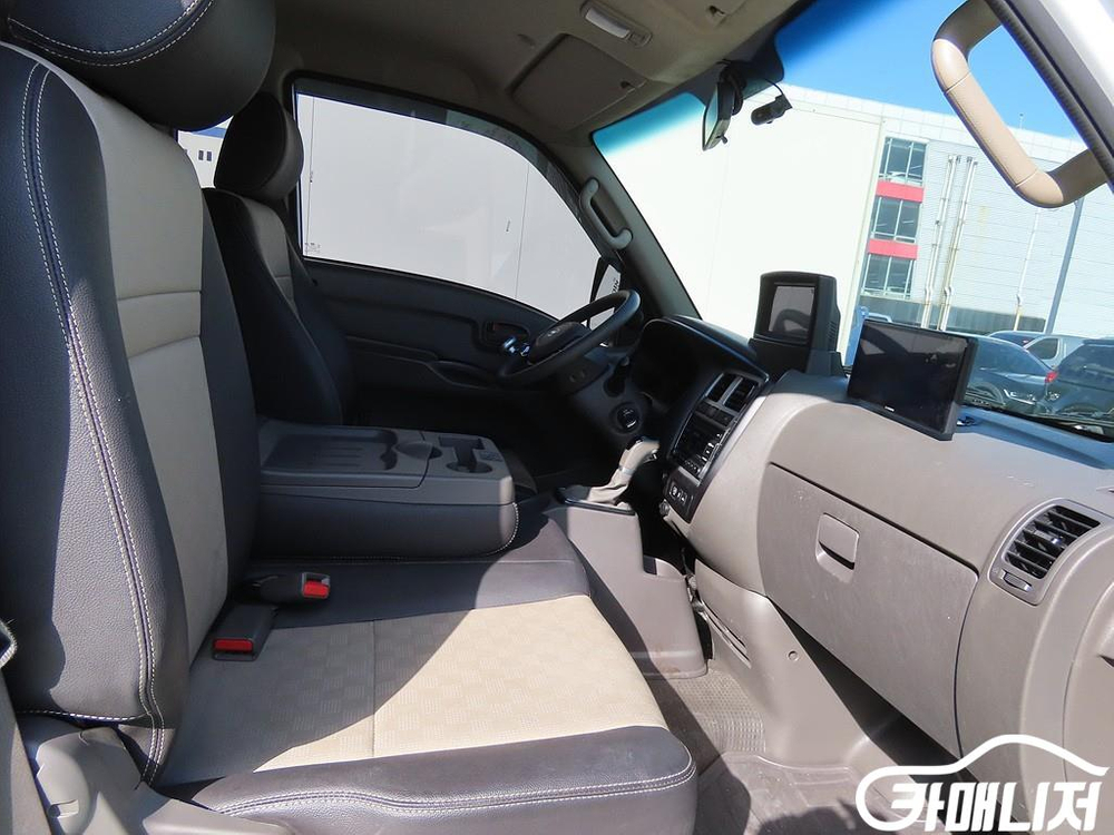 [소형화물][저상내장탑]포터2 (LPG2.5터보) 슈퍼캡/초장축 스타일 (3인승 /1톤) #앱특가 이미지