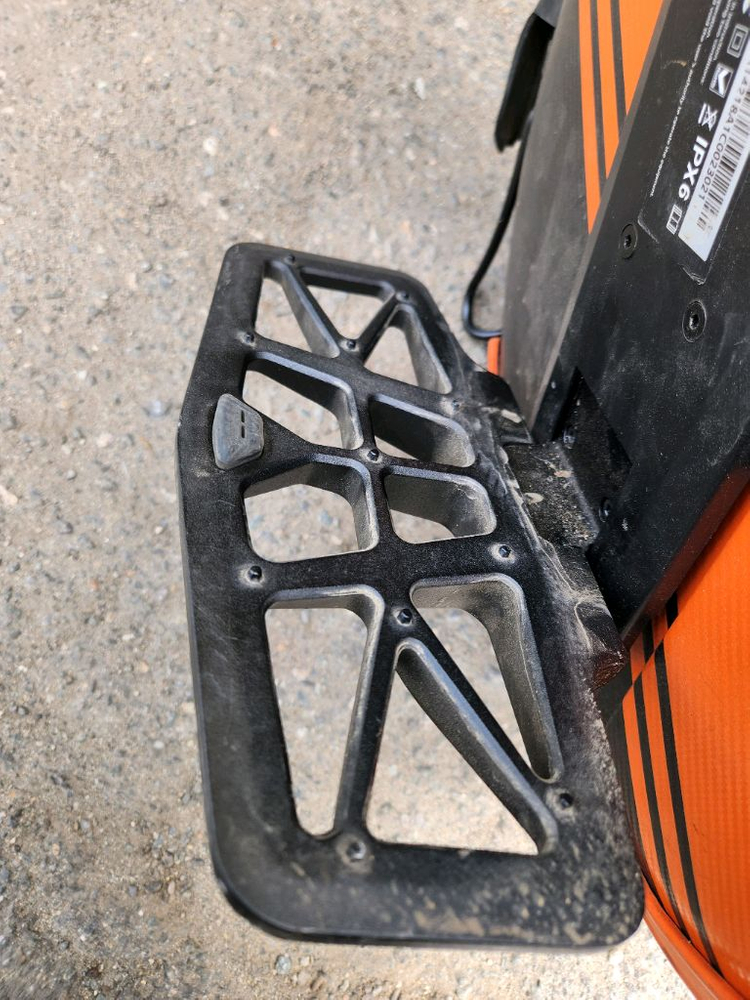 인모션 V11Y 전동휠 (주행거리 232.9km) 이미지