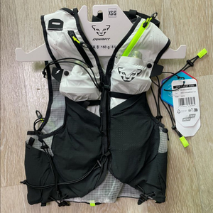 다이나핏 트레일러닝 베스트 8L 이미지