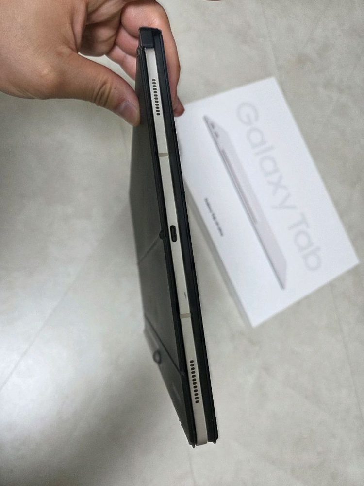 갤럭시탭 S9 울트라 512G WIFI + 정품키보드 이미지