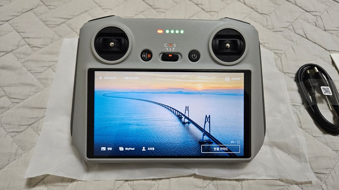 dji RC1 조종기(컨트롤러) 양도해요. 매빅3/미니3프로/에어2s/매빅3클래식/매빅3프로 이미지
