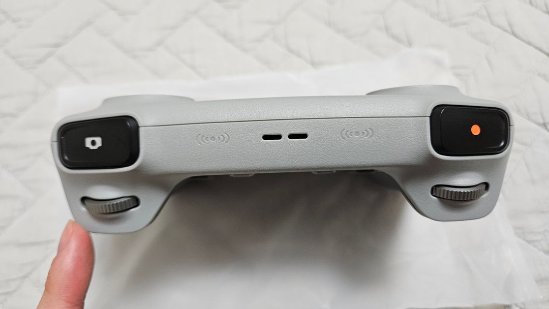 dji RC1 조종기(컨트롤러) 양도해요. 매빅3/미니3프로/에어2s/매빅3클래식/매빅3프로 이미지