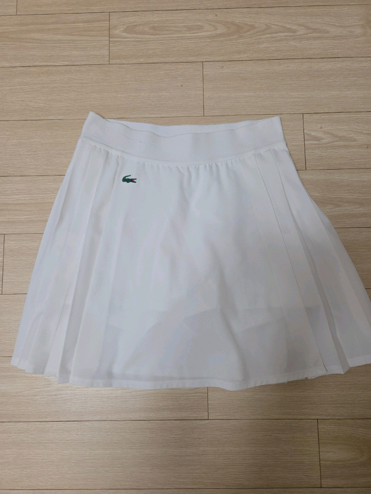 라코스테 스커트+디아도라 크롭티 55사이즈-택포 5만원 이미지