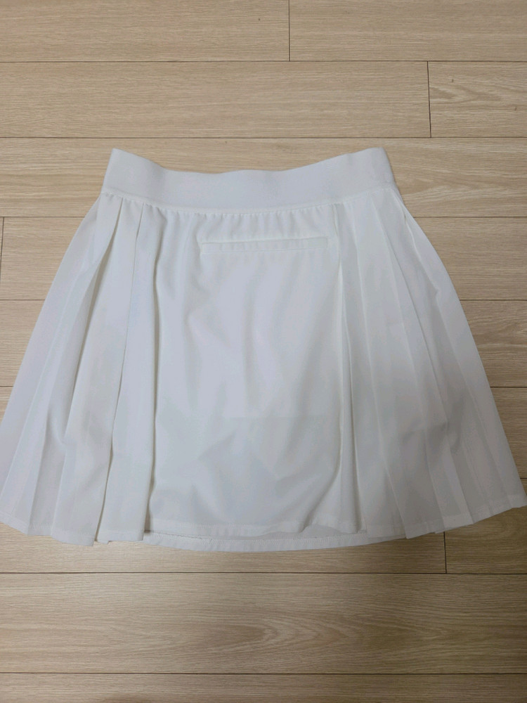 라코스테 스커트+디아도라 크롭티 55사이즈-택포 5만원 이미지