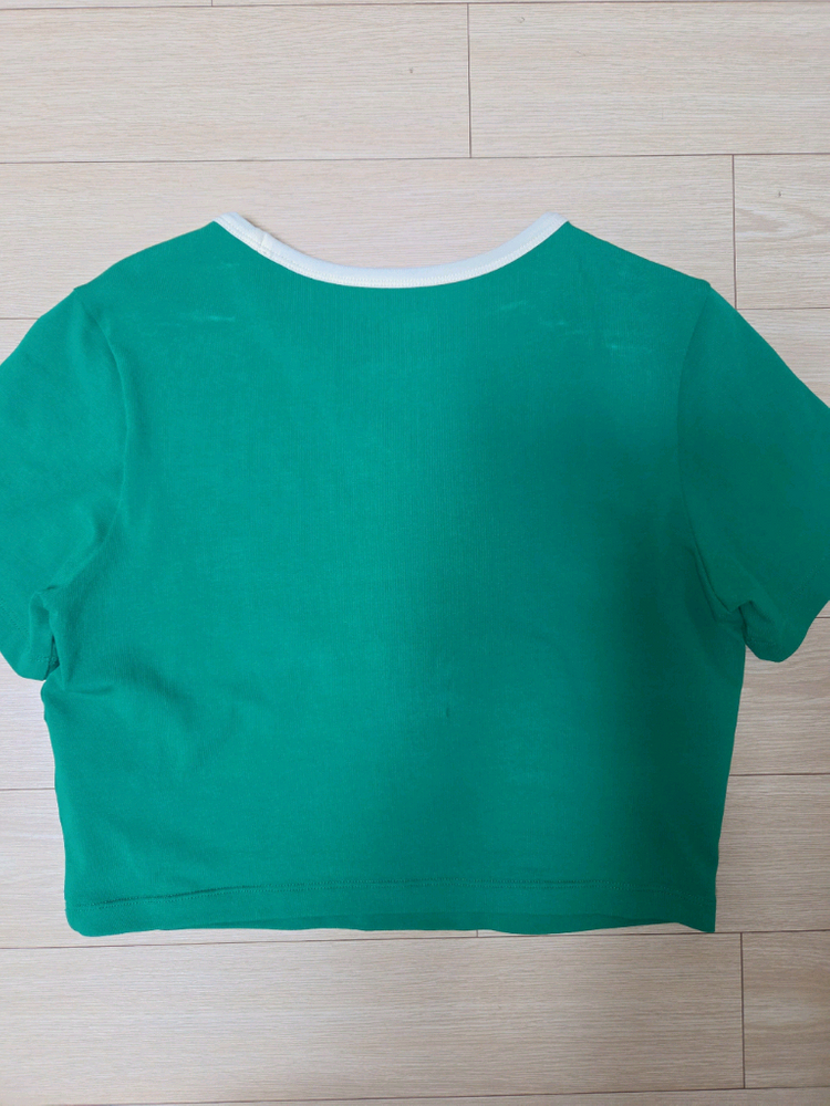 라코스테 스커트+디아도라 크롭티 55사이즈-택포 5만원 이미지