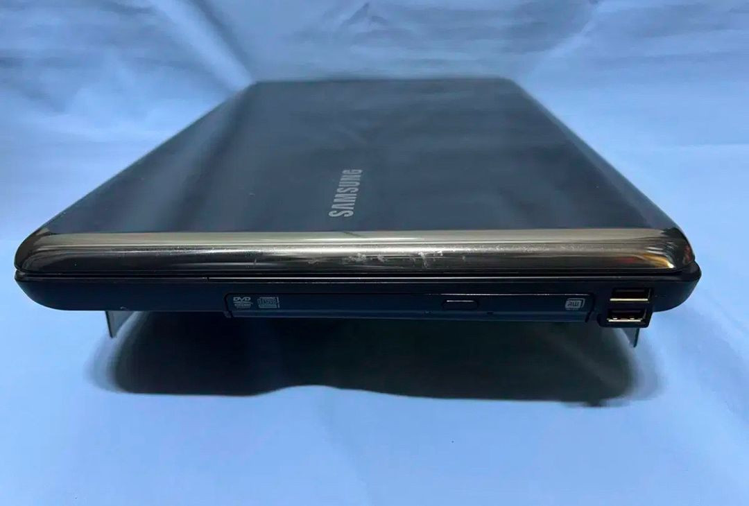 삼성 노트북 SENS R530 이미지