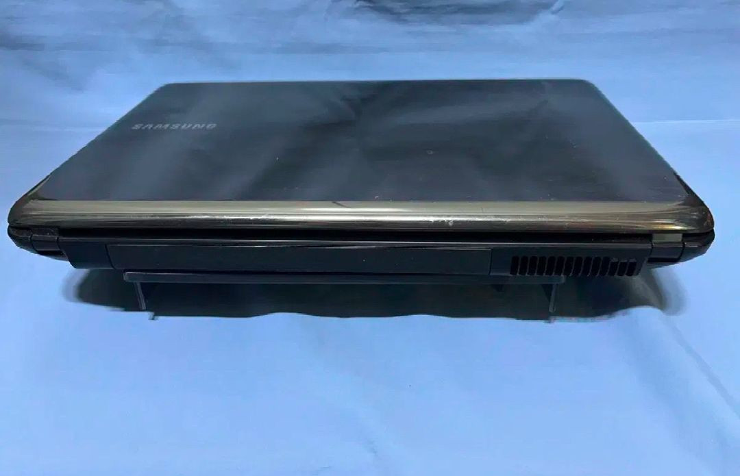 삼성 노트북 SENS R530 이미지