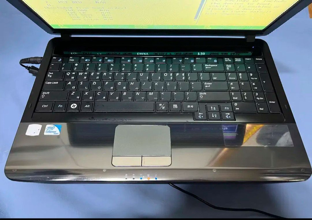 삼성 노트북 SENS R530 이미지