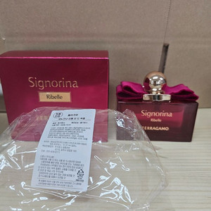 페라가모 세뇨리나 리벨 100ml 이미지