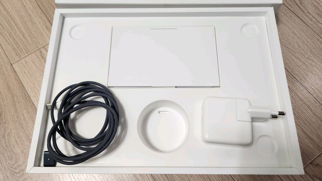 맥북 에어 m2 512gb Gpu10코어 이미지