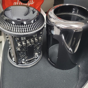 아이맥 프로 제온 10코어 2020 아이맥 27인치 원통형 맥프로 연탄맥 CTO 이미지