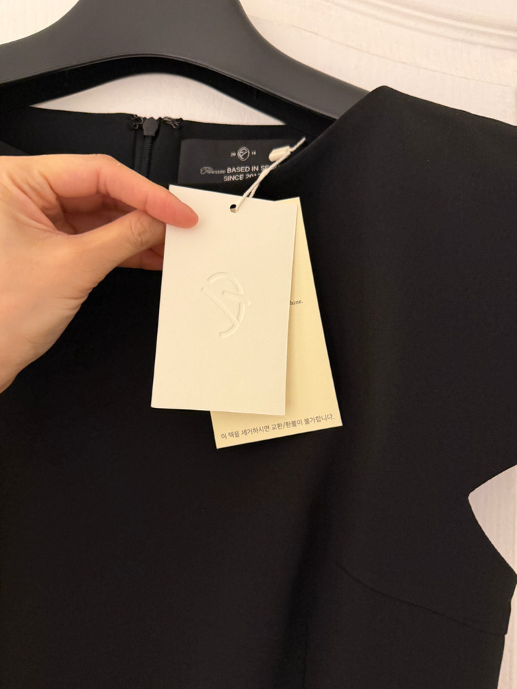 플로움 아이코닉 미니원피스 블랙 m 새상품(택포9) 이미지