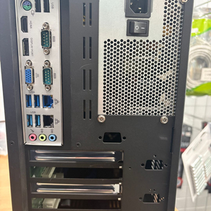 [S급 상태] i7-10700 / 32GB / 산업용 랙마운트 PC/실사용2년 이미지