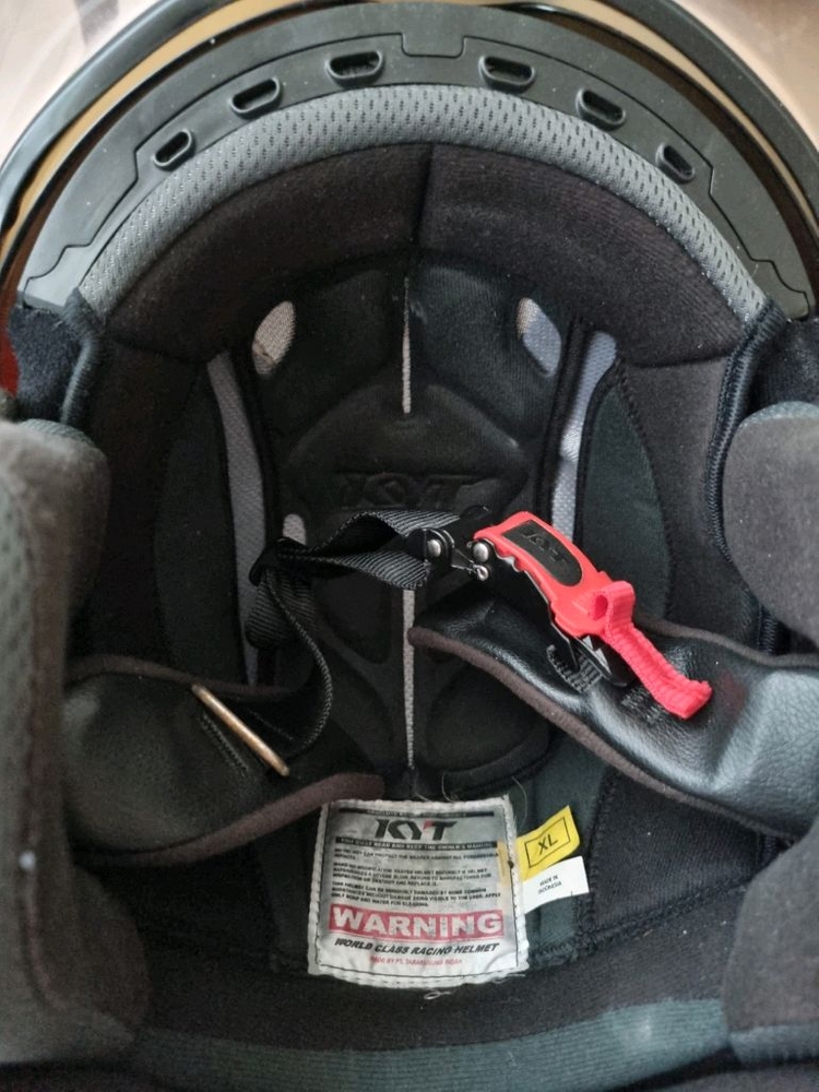 KYT 오토바이 헬멧 판매 이미지