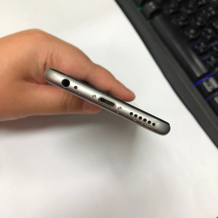 아이폰6S 64GB 스그 중고폰 배터리100% 레트로감성 인스타 카메라폰 사진폰 101673 이미지