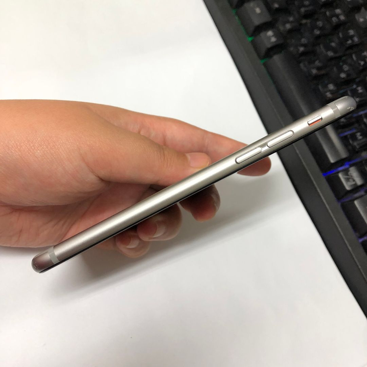 아이폰6S 64GB 스그 중고폰 배터리100% 레트로감성 인스타 카메라폰 사진폰 101673 이미지