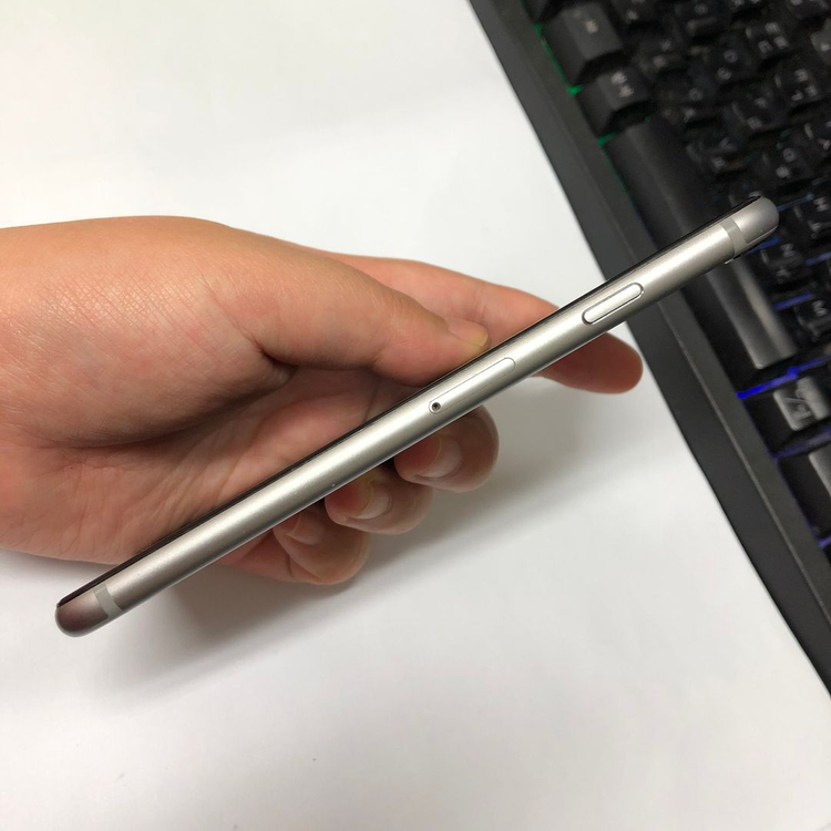 아이폰6S 64GB 스그 중고폰 배터리100% 레트로감성 인스타 카메라폰 사진폰 101673 이미지