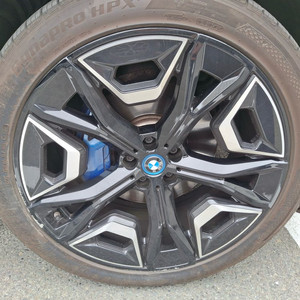 bmw ix 22인치 휠 이미지